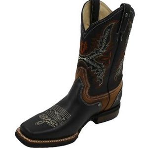 Men’s cowboy rodeo boots